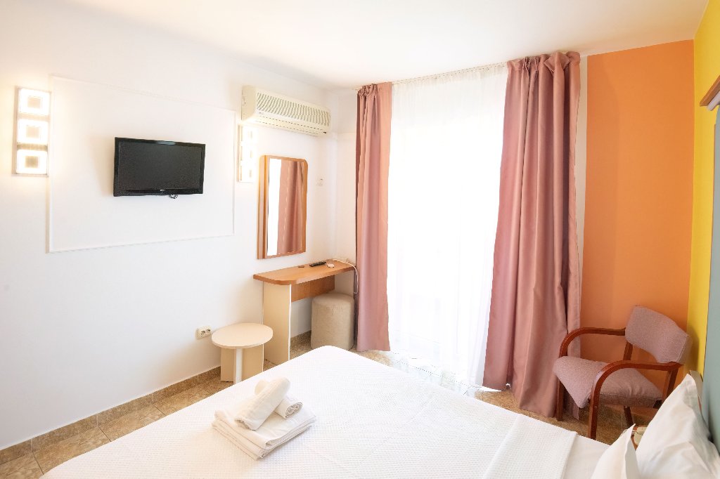 Modern - All Inclusive