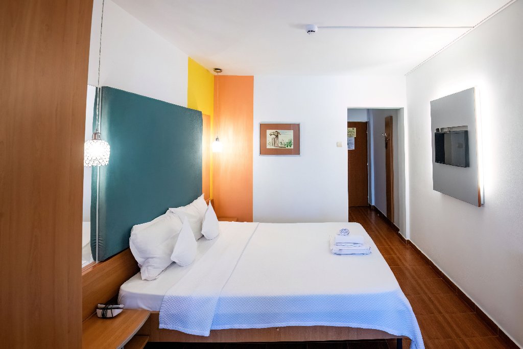 Modern - All Inclusive