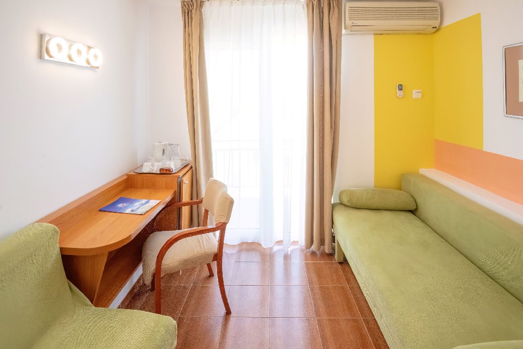 Modern - All Inclusive