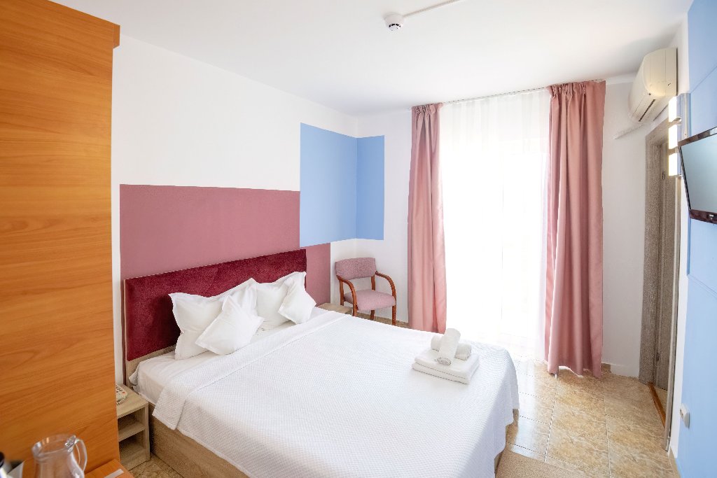 Modern - All Inclusive