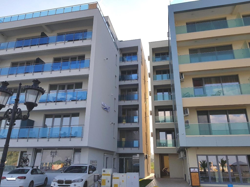 Wave 1 Promenada Apartments Cmp