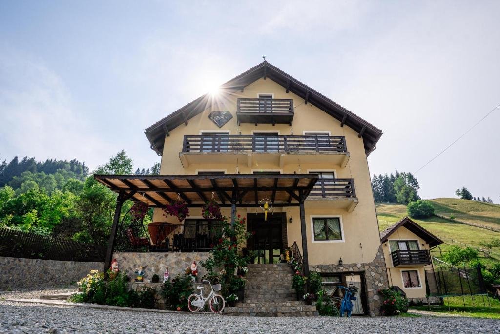 Sapphire Chalet CMP